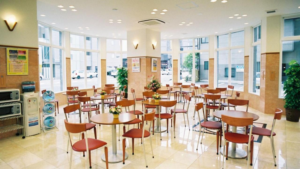 Toyoko Inn Kanazawa-Eki Higashi-Guchi Bagian luar foto