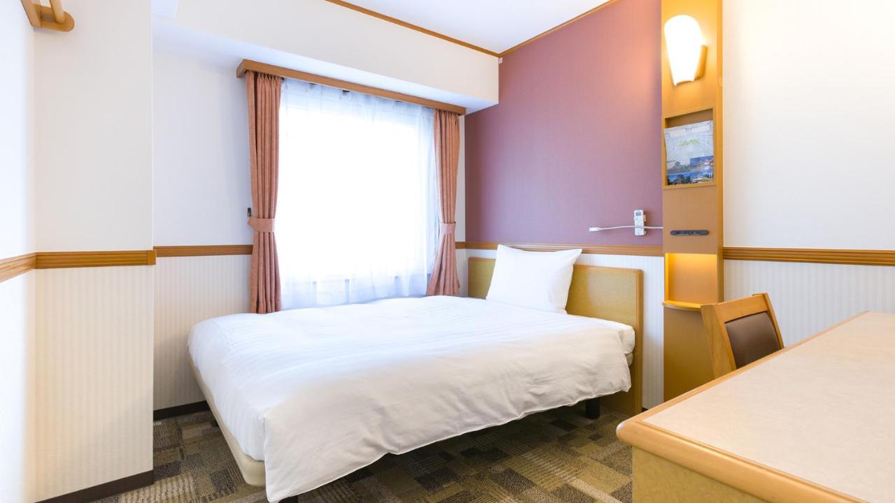 Toyoko Inn Kanazawa-Eki Higashi-Guchi Bagian luar foto