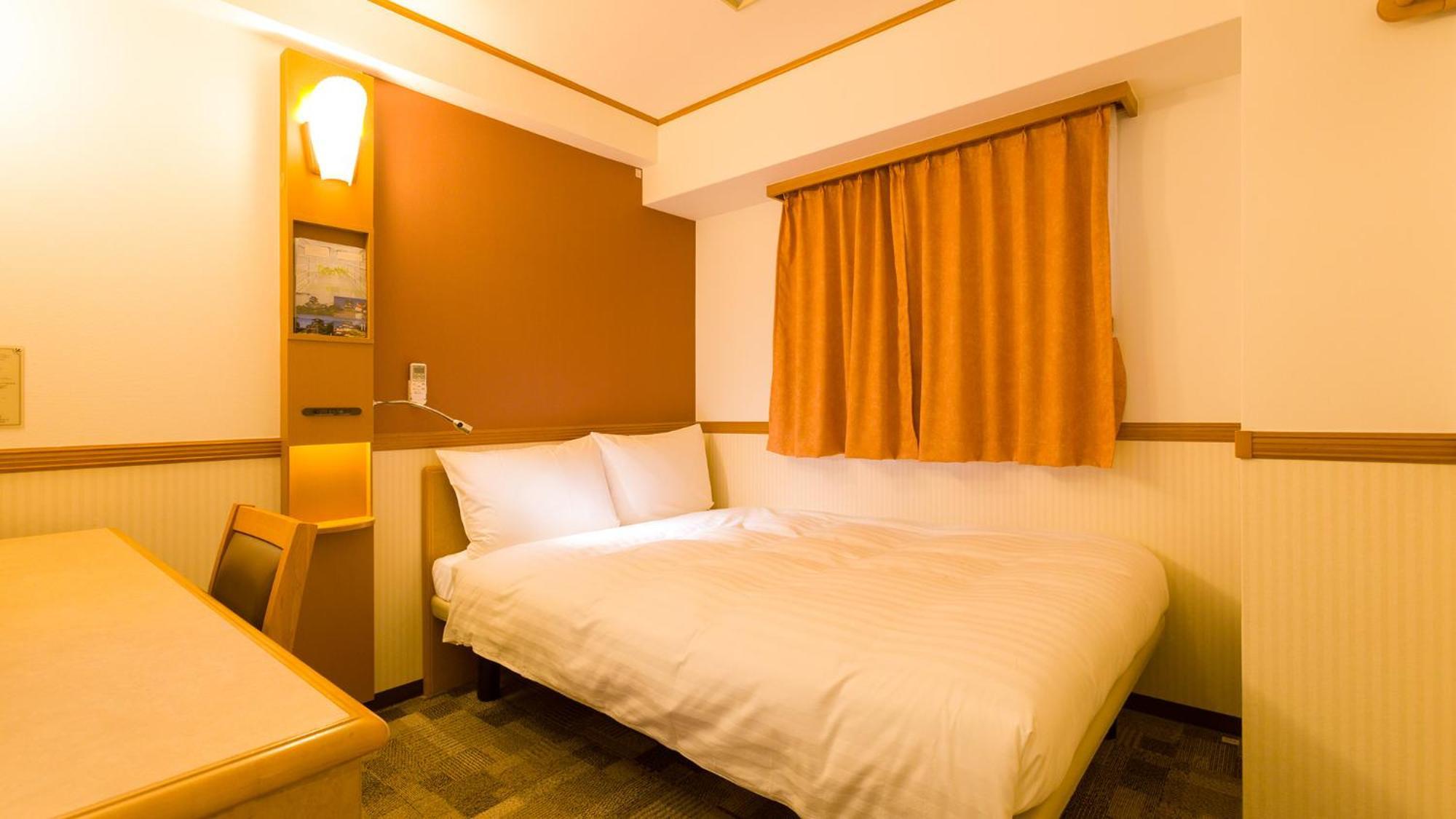 Toyoko Inn Kanazawa-Eki Higashi-Guchi Ruang foto