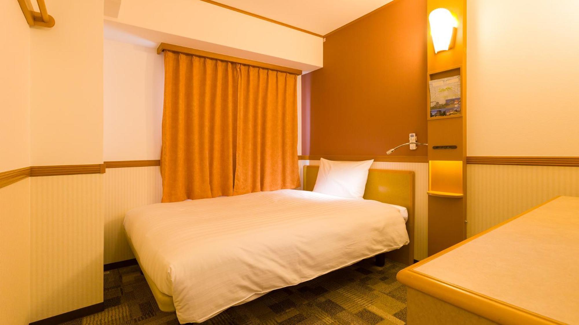 Toyoko Inn Kanazawa-Eki Higashi-Guchi Ruang foto