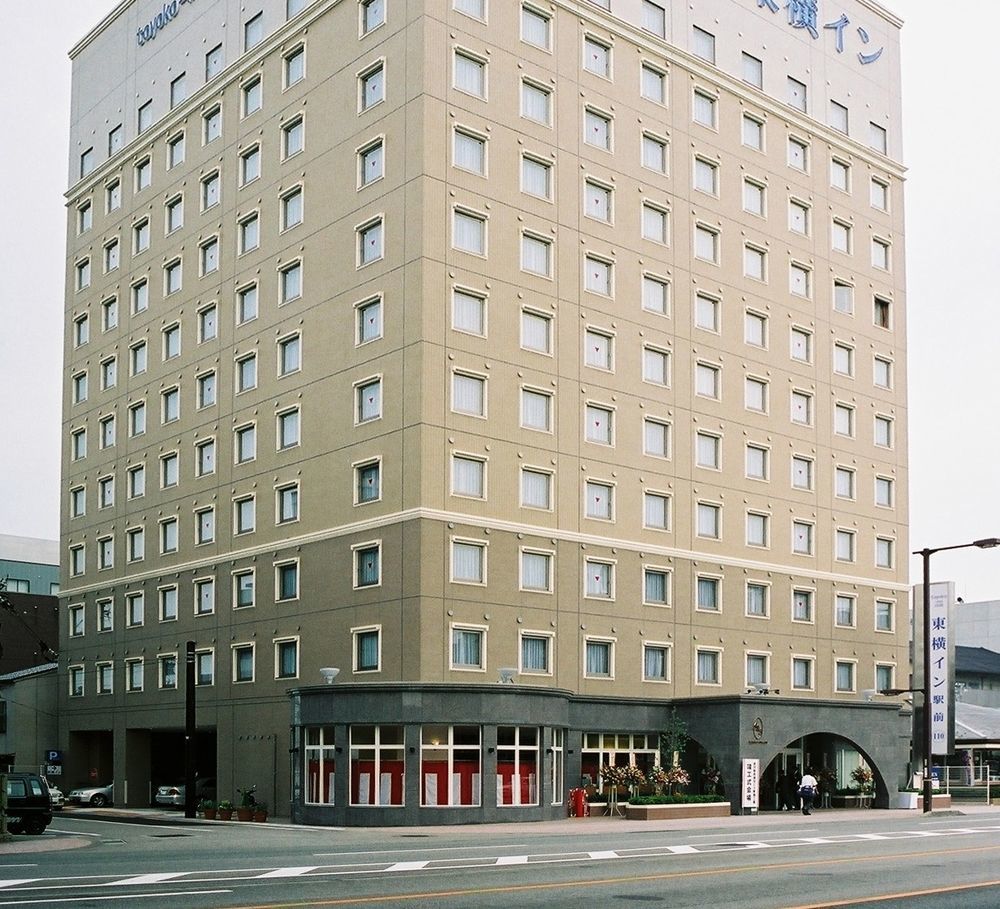 Toyoko Inn Kanazawa-Eki Higashi-Guchi Bagian luar foto